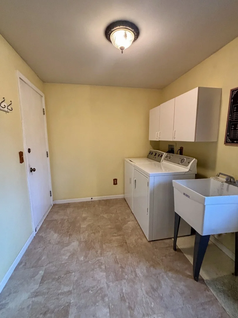 Photo of 2580 Westminster Lane