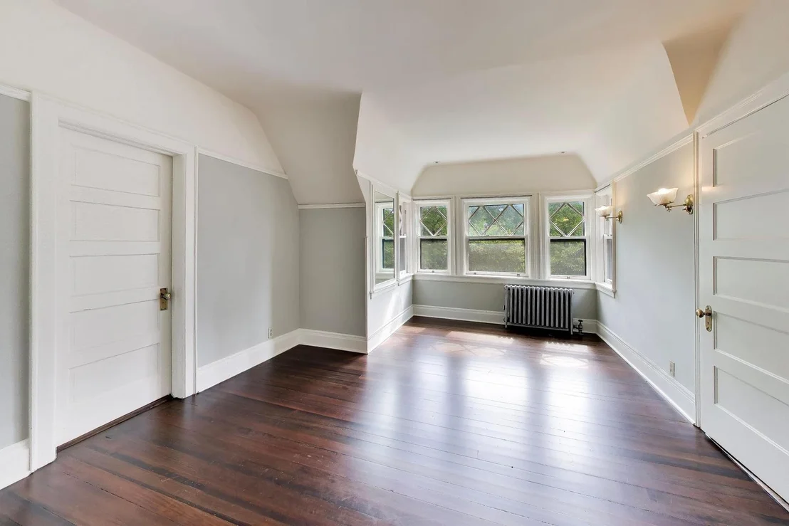 Photo of 225 Hamilton Street