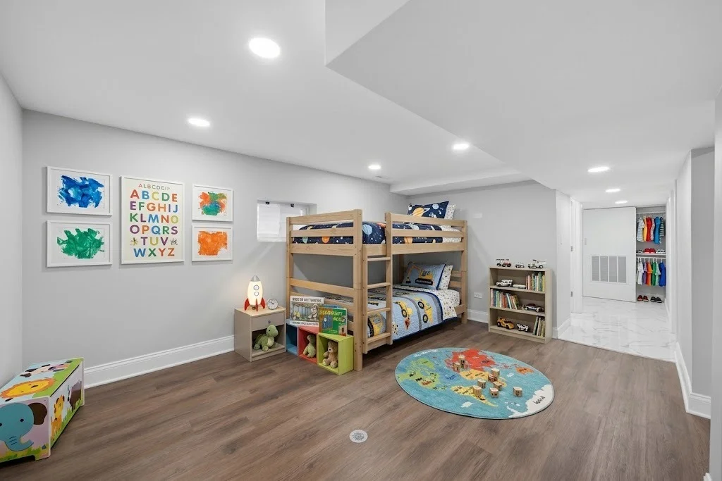 Photo of 433 W 100TH Street
