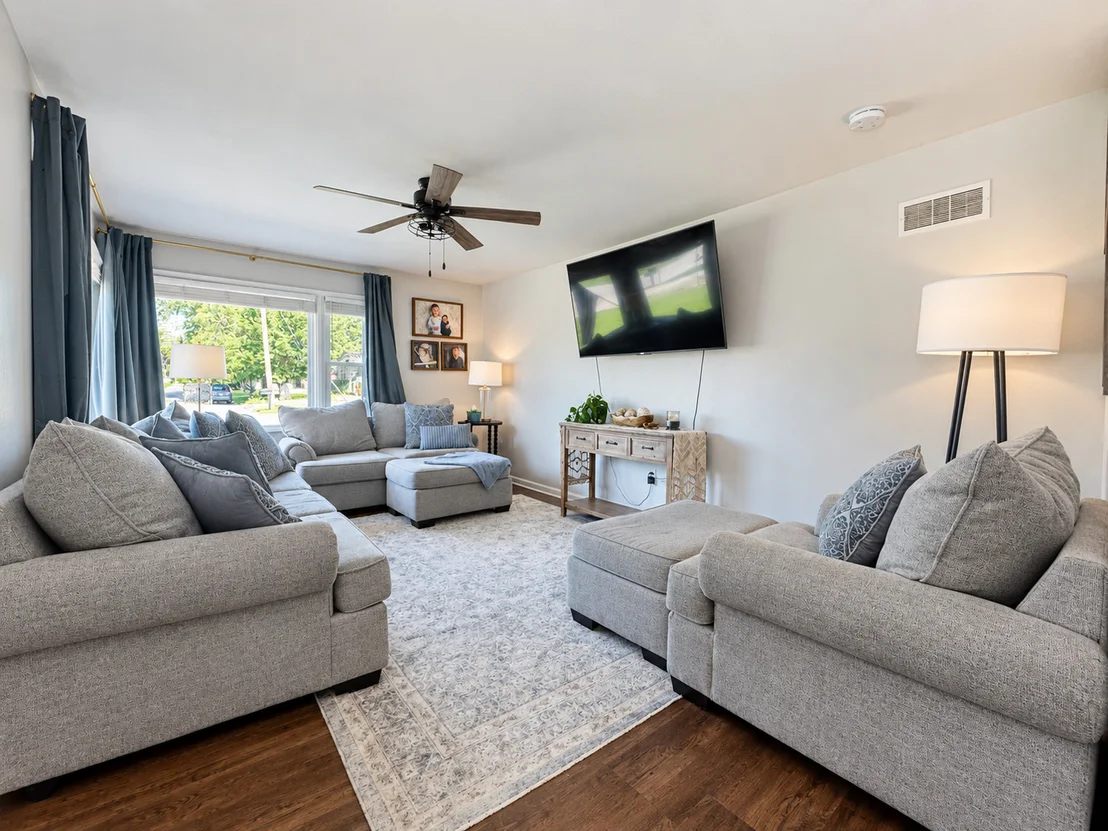 Photo of 413 Hillside Avenue