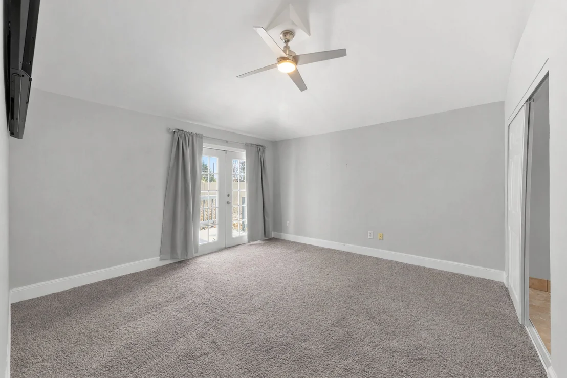 Photo of 916 Barber Lane