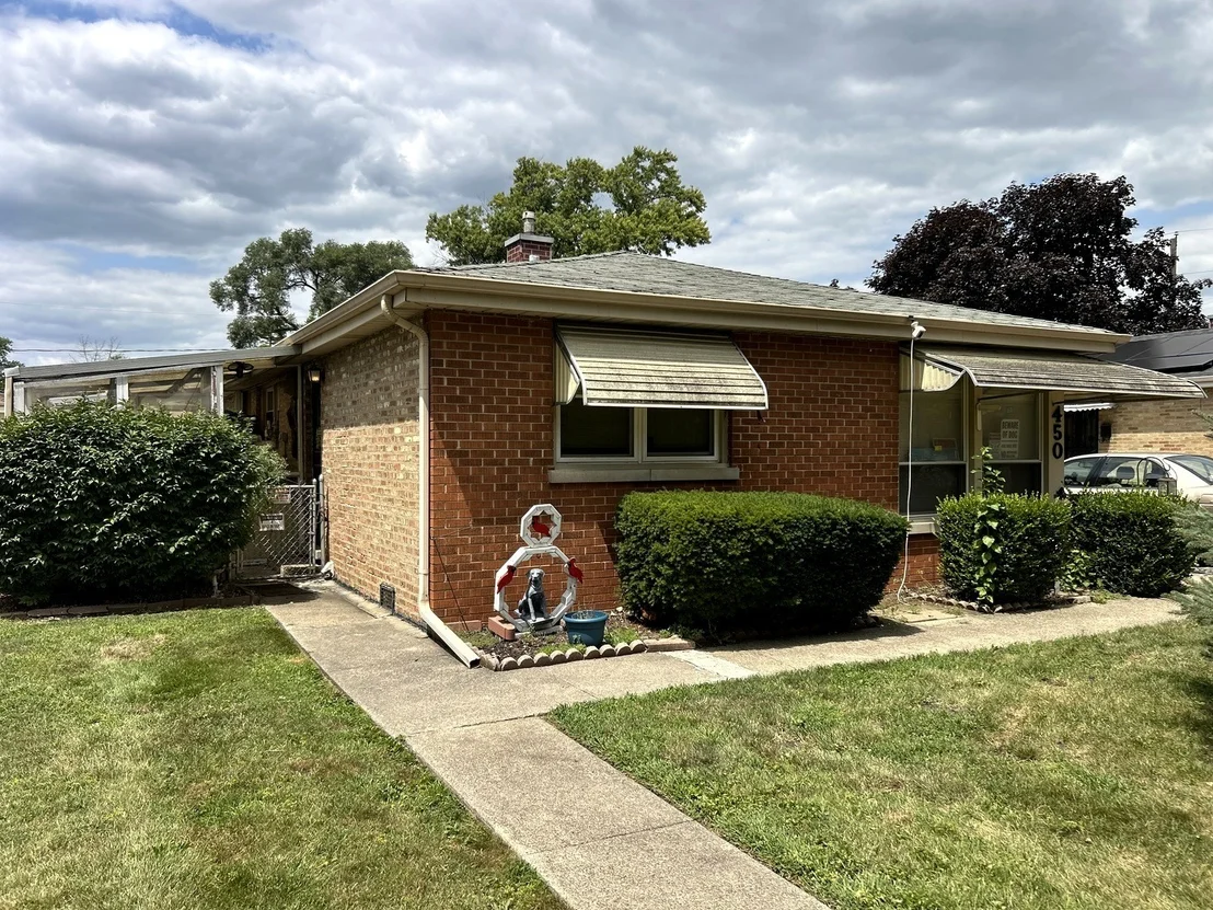 Photo of 450 Hyde Park Avenue