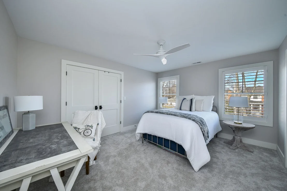 Photo of 618 N Wheaton Avenue