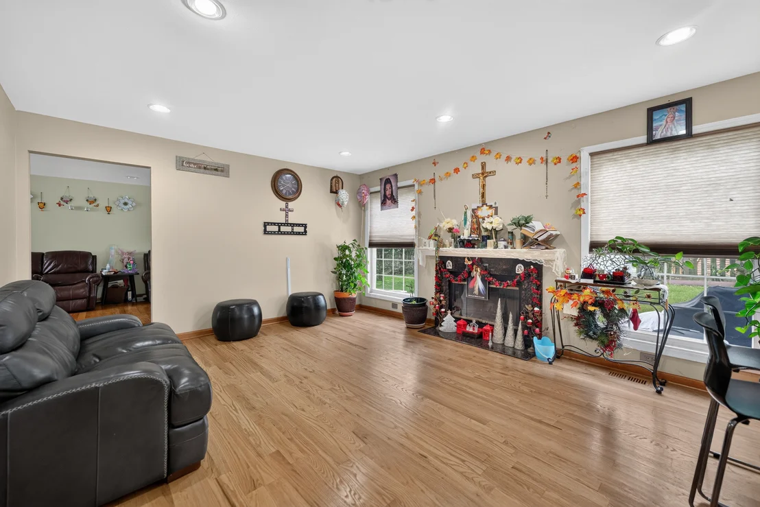 Photo of 1162 HYANNIS Circle