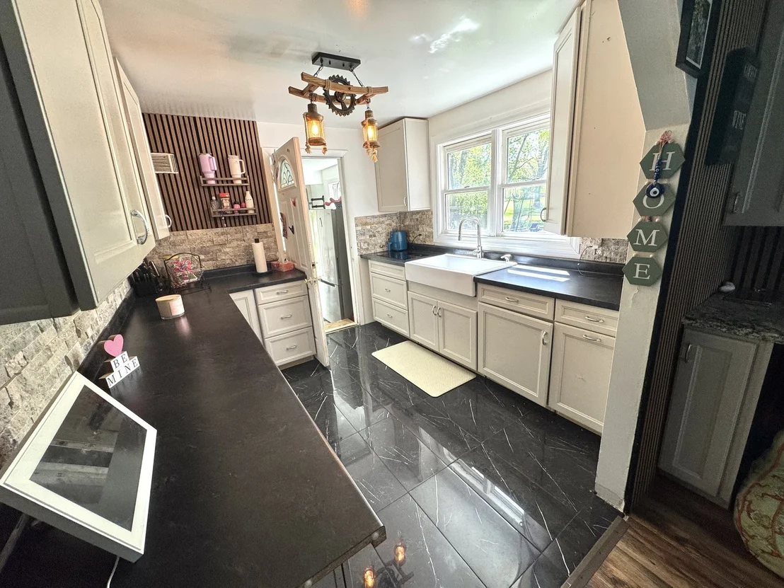 Photo of 931 Rawson Bridge Road