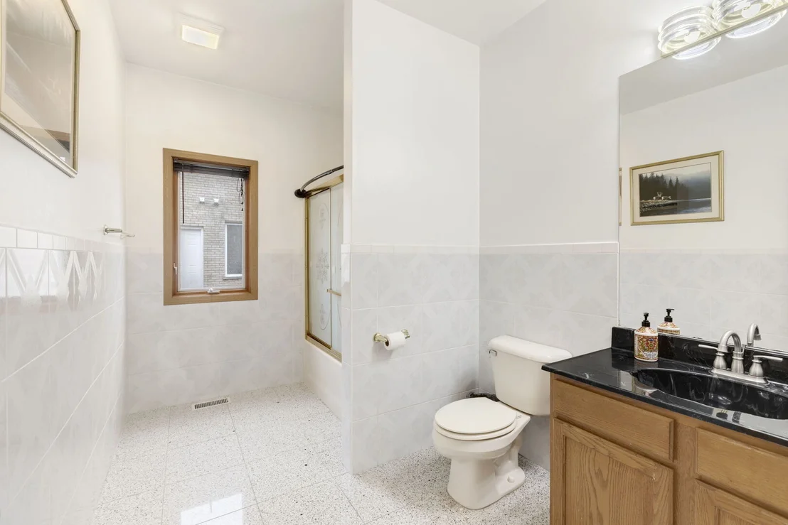 Photo of 1007 Wildwood Lane