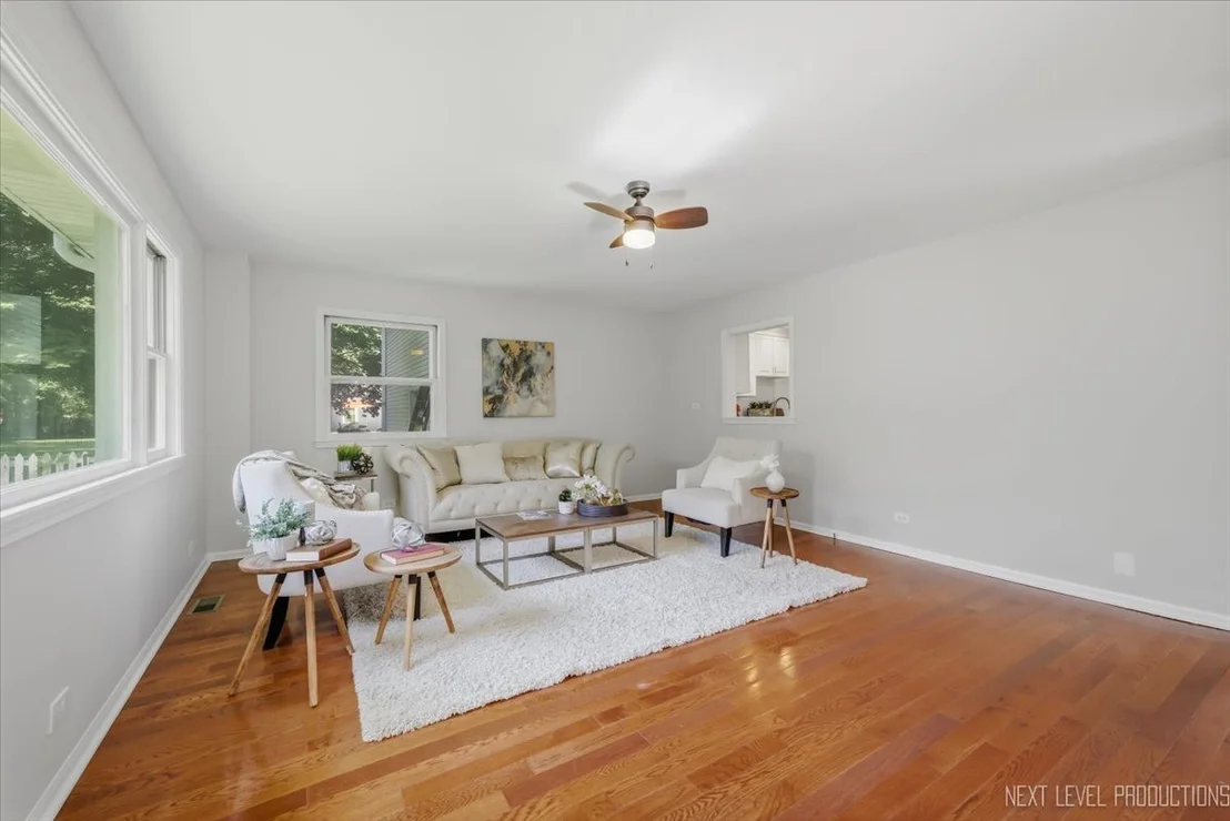 Photo of 32W183 Glos Street