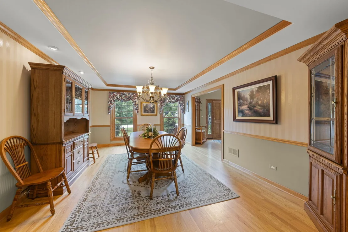 Photo of 8S765 Singletree Lane