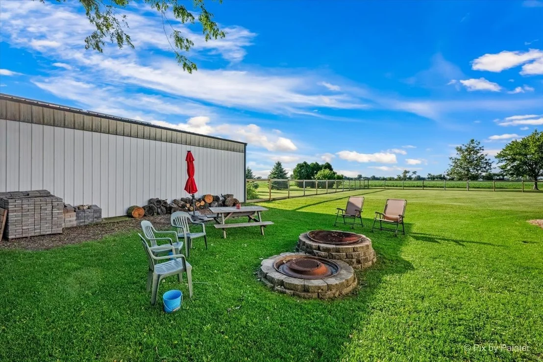 Photo of 49W972 Peterson Road