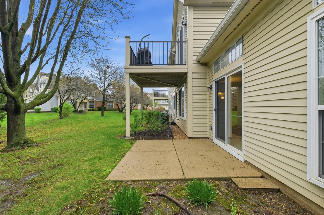 Photo of Unit 1 at 442 Cromwell Circle