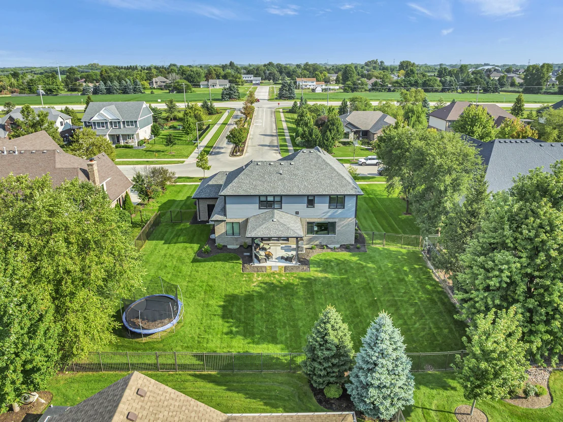 Photo of 1973 Edgeview Drive