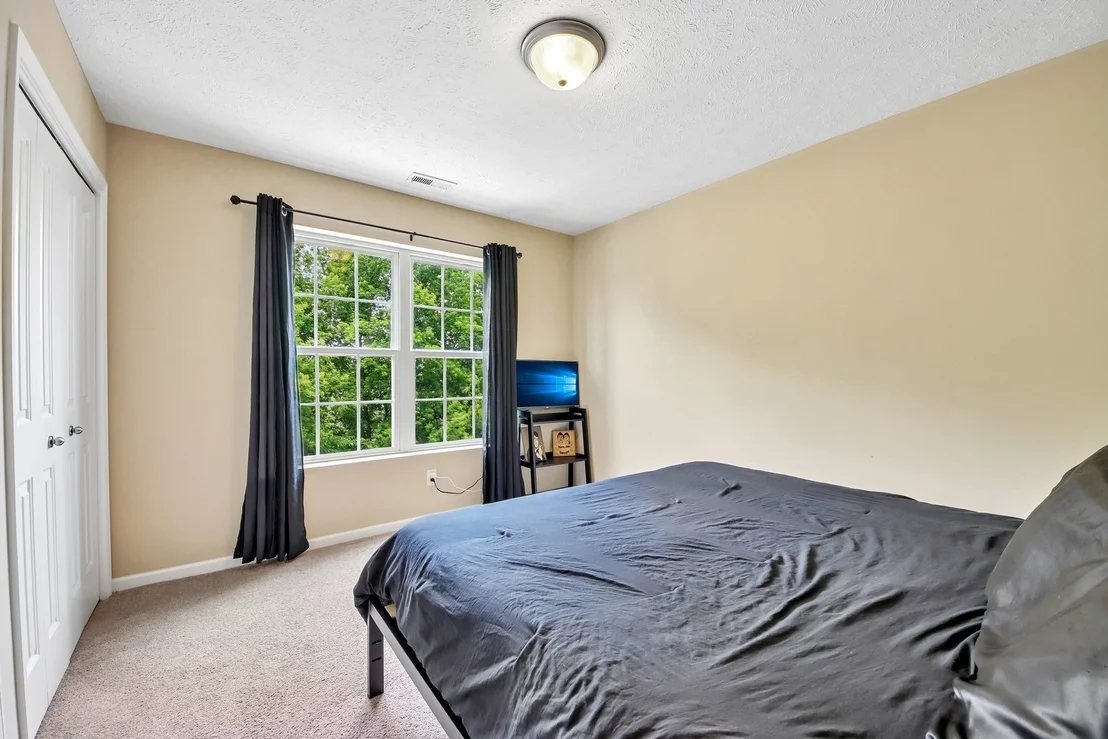 Photo of 661 Stonegate Drive