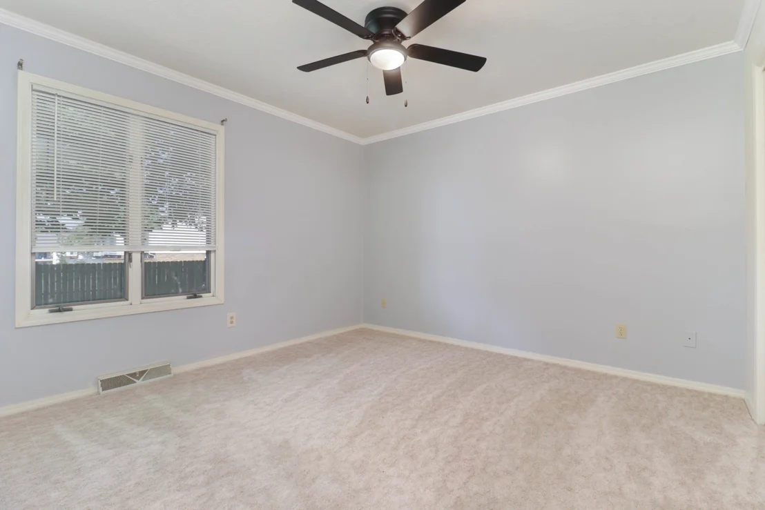 Photo of 1420 Westview Drive