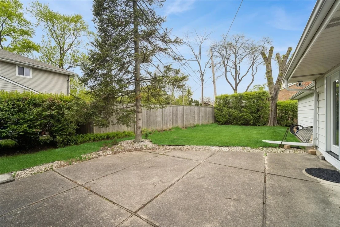 Photo of 1112 Whitfield Road