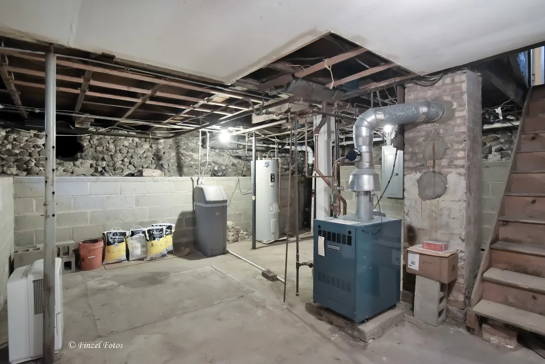 Photo of 9805 Illinois Street