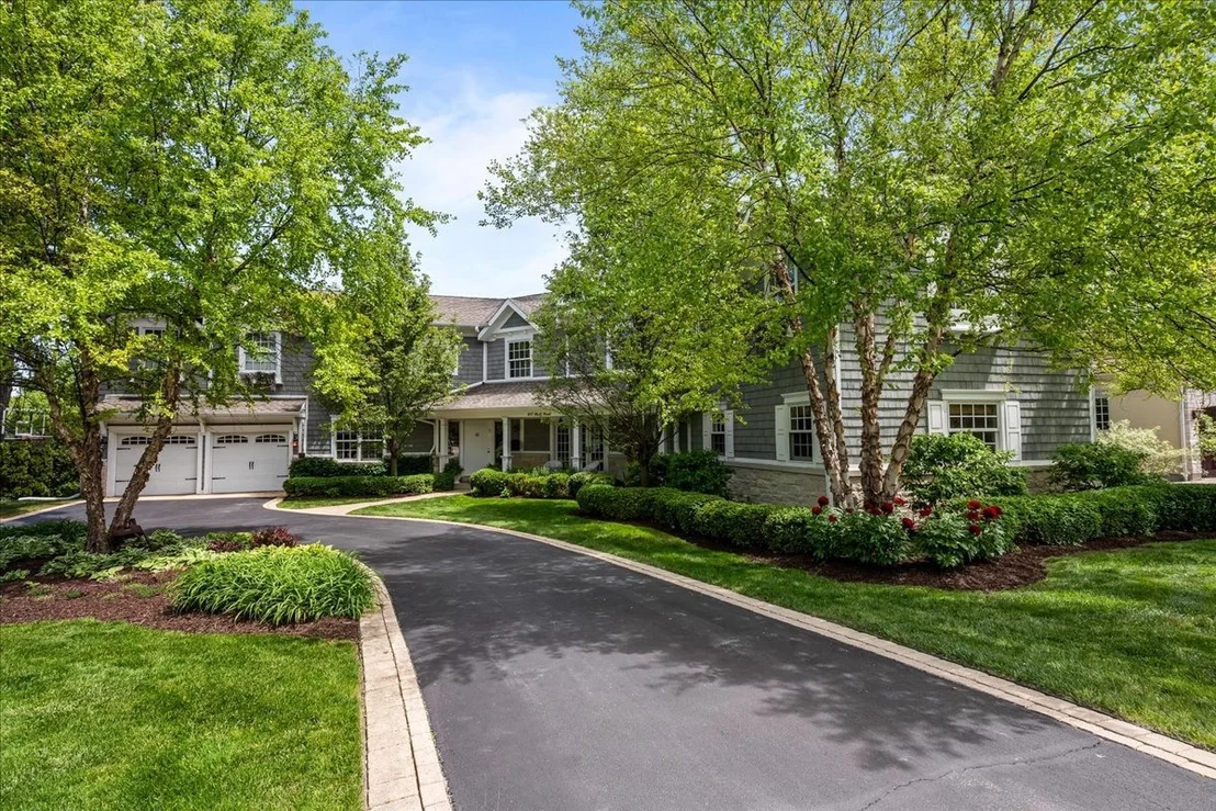 Photo of 1087 Bluff Road