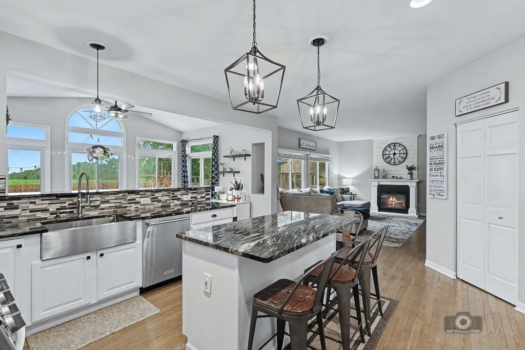 Photo of 437 Raintree Drive