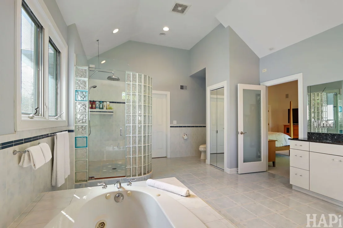 Photo of 225 Spruce Road