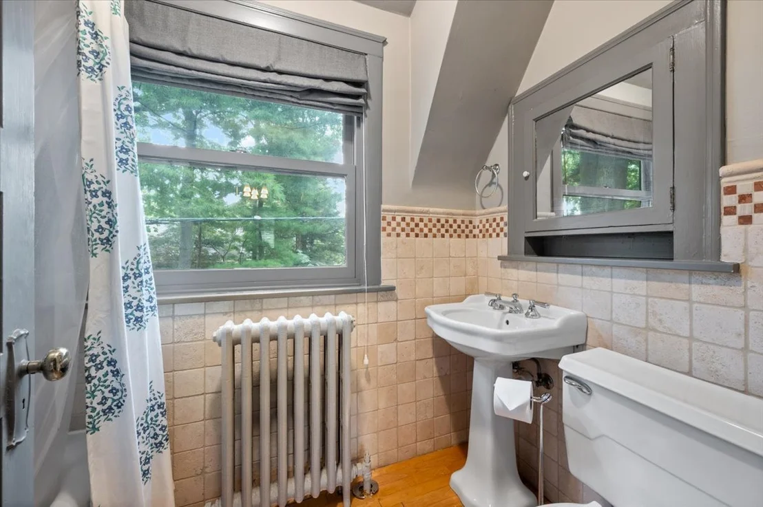 Photo of 2855 Sheridan Place