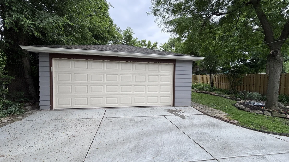 Photo of 389 Addison Road