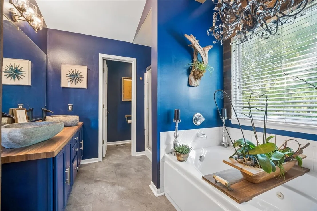 Photo of 2103 Olde Mill Lane