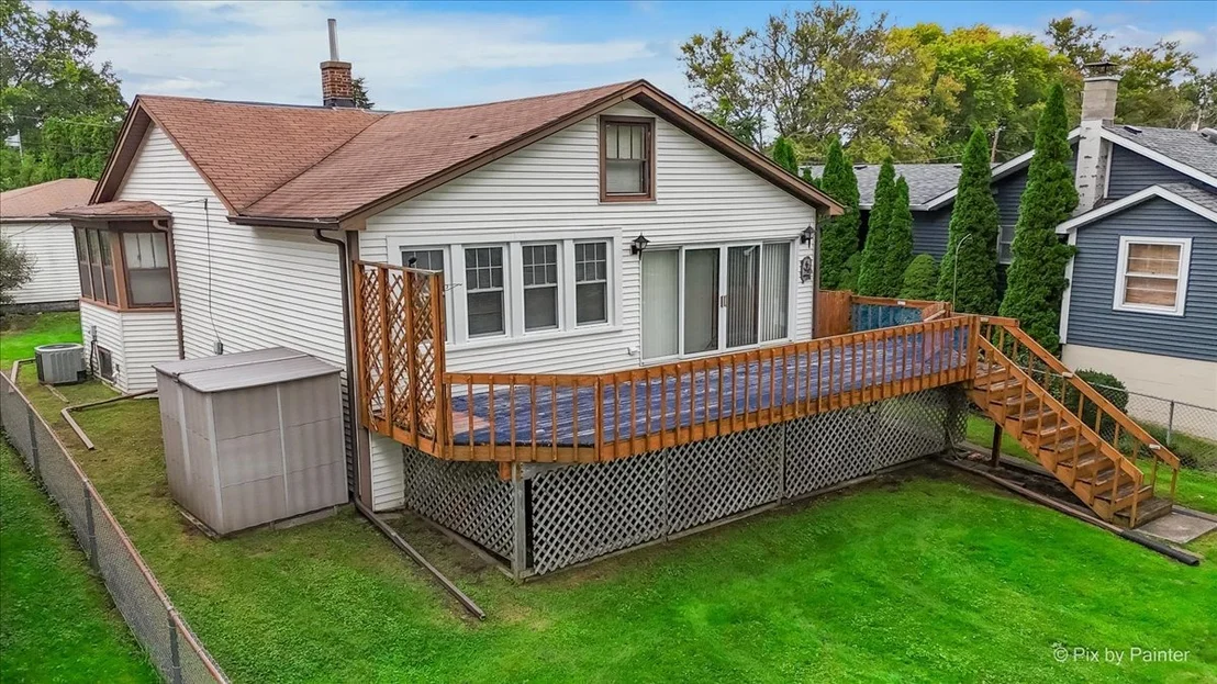 Photo of 2409 Grove Lane