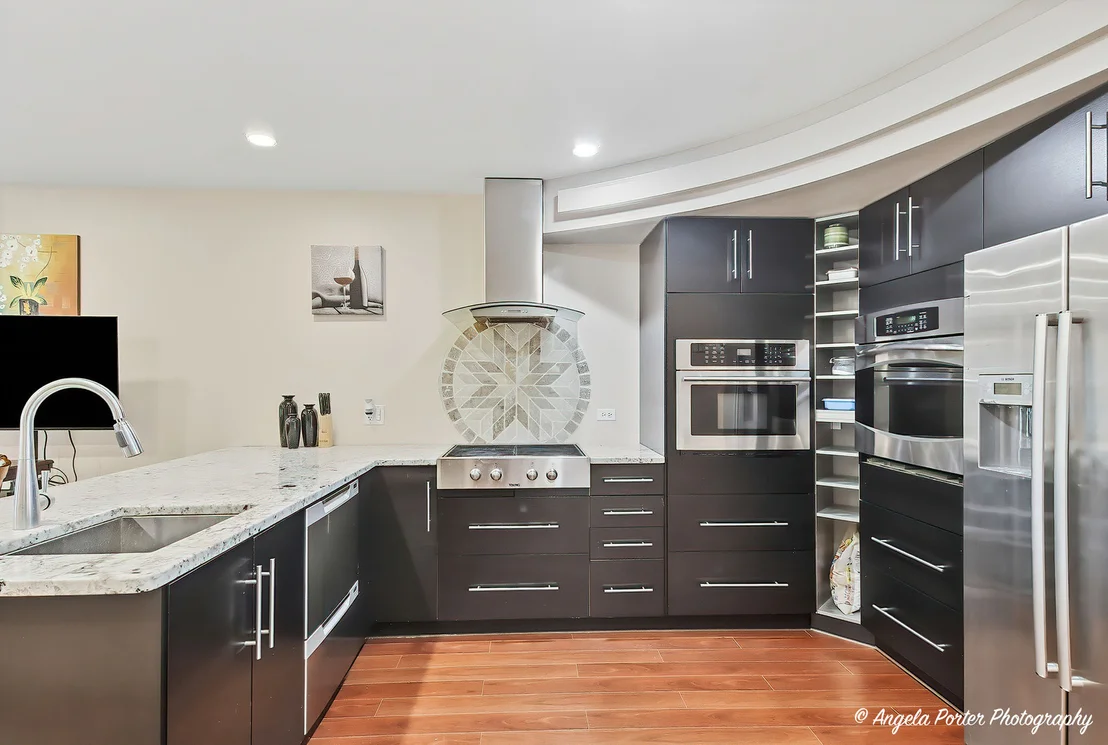 Photo of 949 Ridgefield Lane