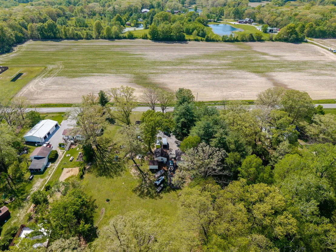 Photo of 1140 Race Track Road