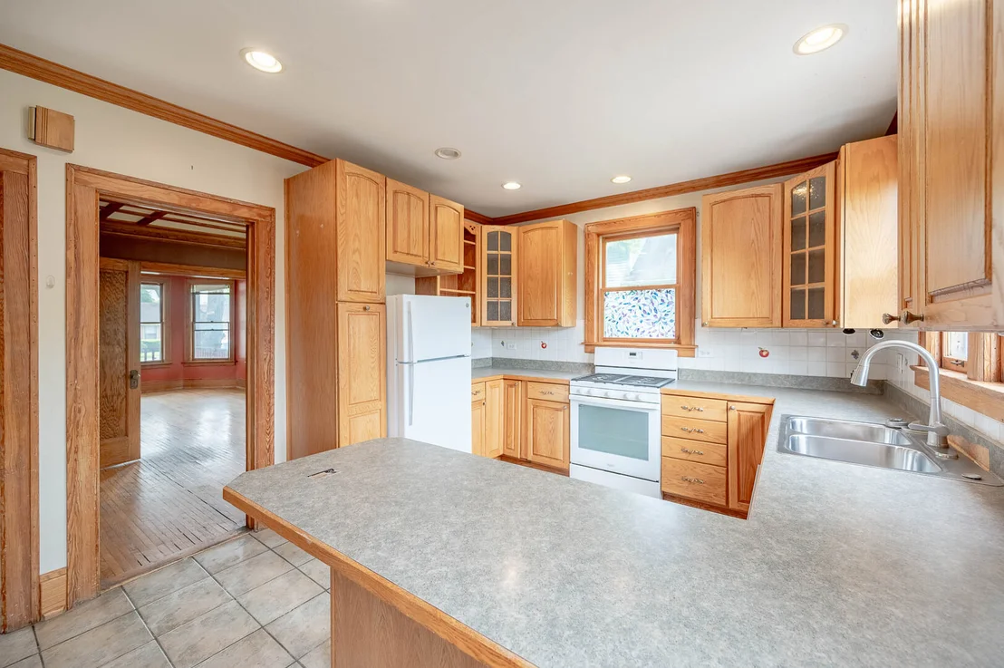 Photo of 630 Forest Avenue