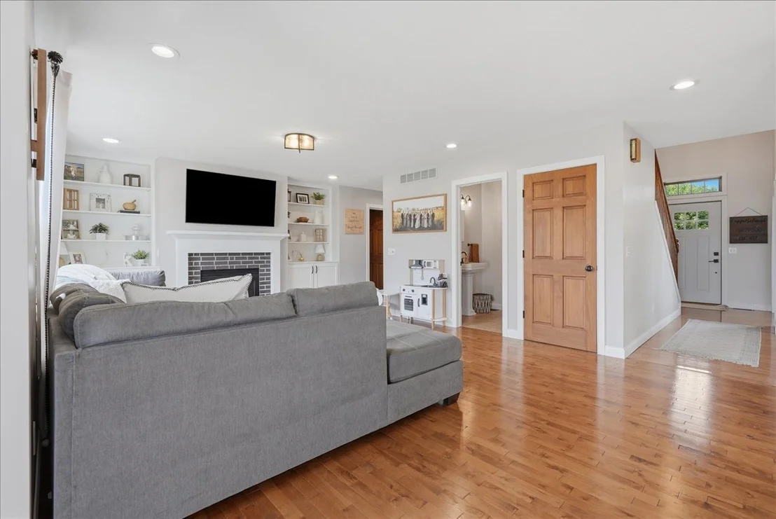 Photo of 2704 Stratmoor Drive