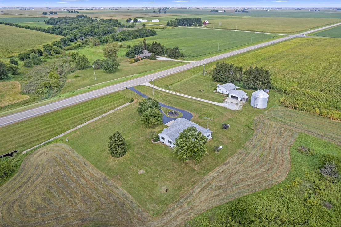 Photo of 3472 N IL ST RT 23 Highway