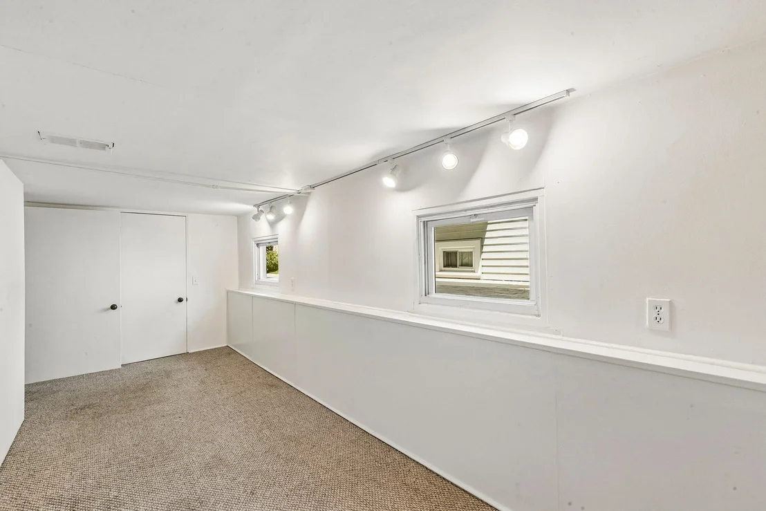 Photo of 848 Carpenter Avenue