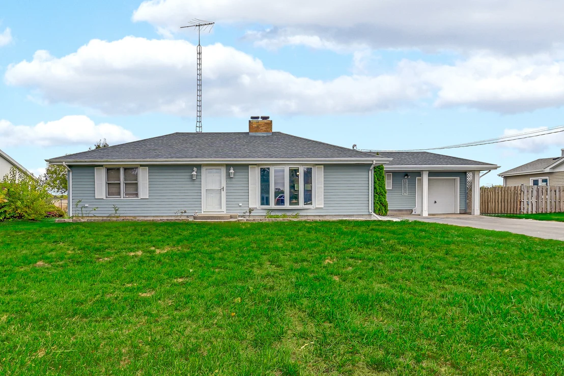 Photo of 59 N 2750w Road