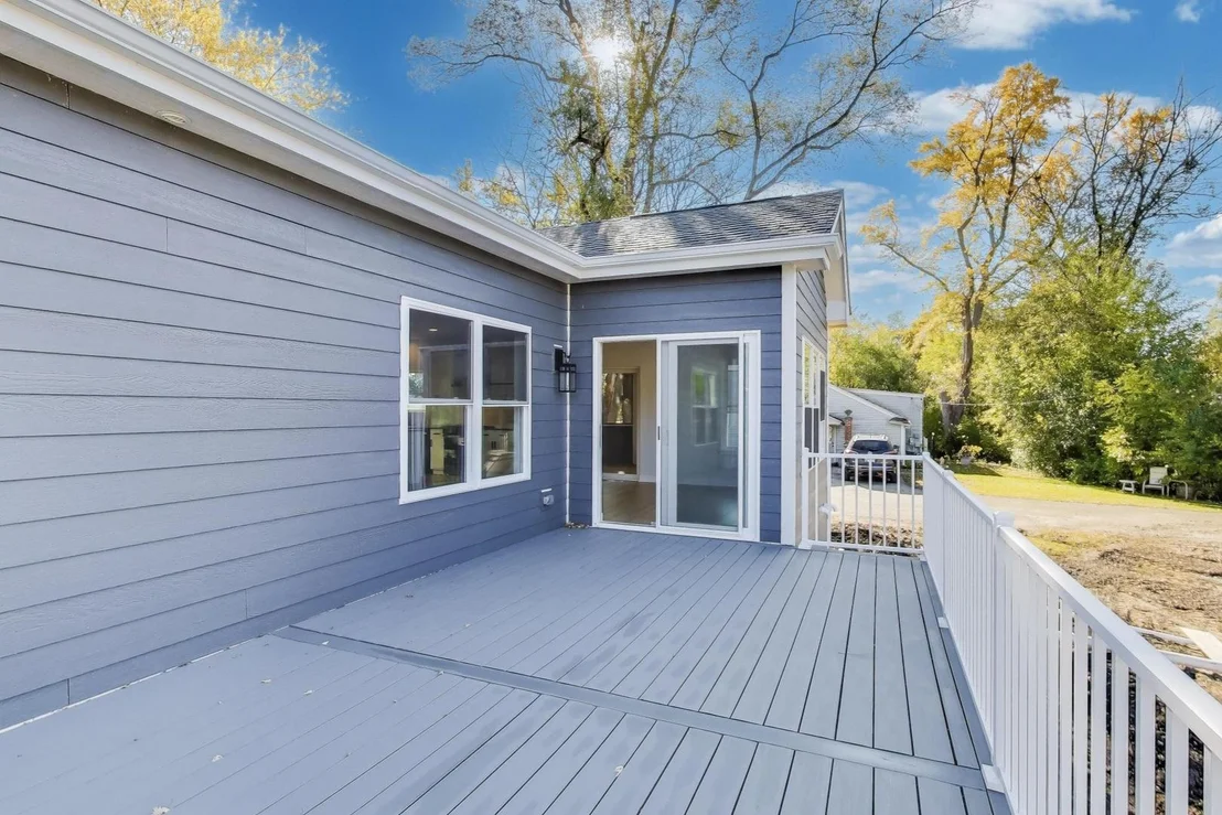 Photo of 894 N Quentin Road