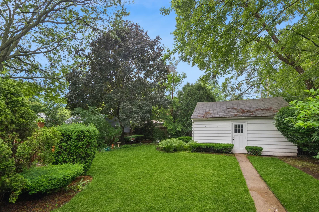 Photo of 3130 Thayer Street