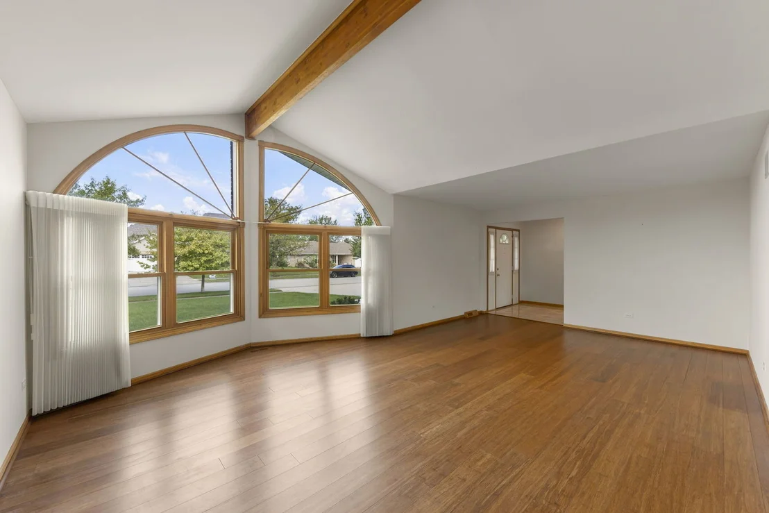 Photo of 19451 Stonehenge Drive