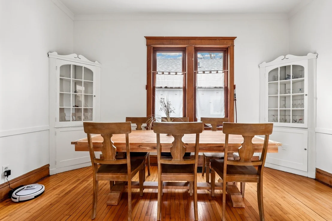 Photo of 1648 W 100th Street