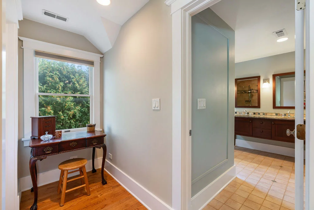 Photo of 216 4th Street