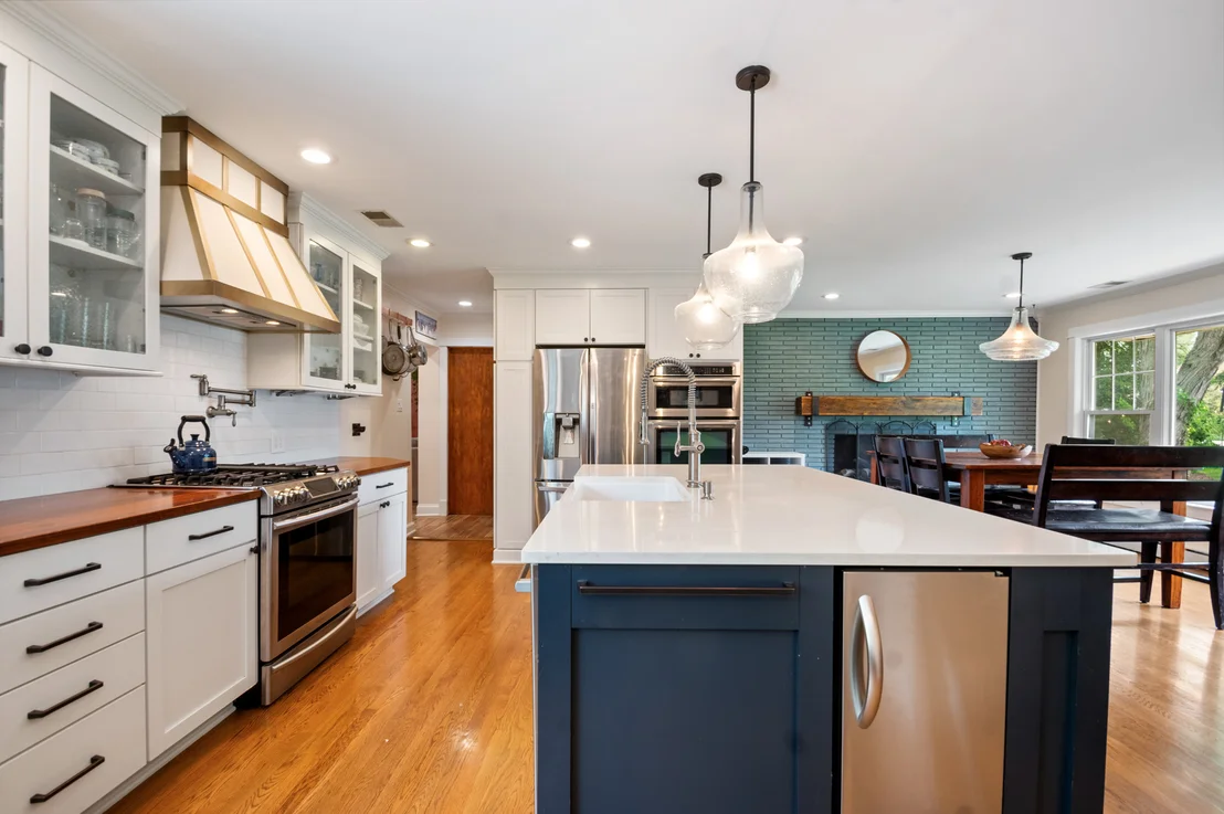 Photo of 17W214 W Hillside Lane