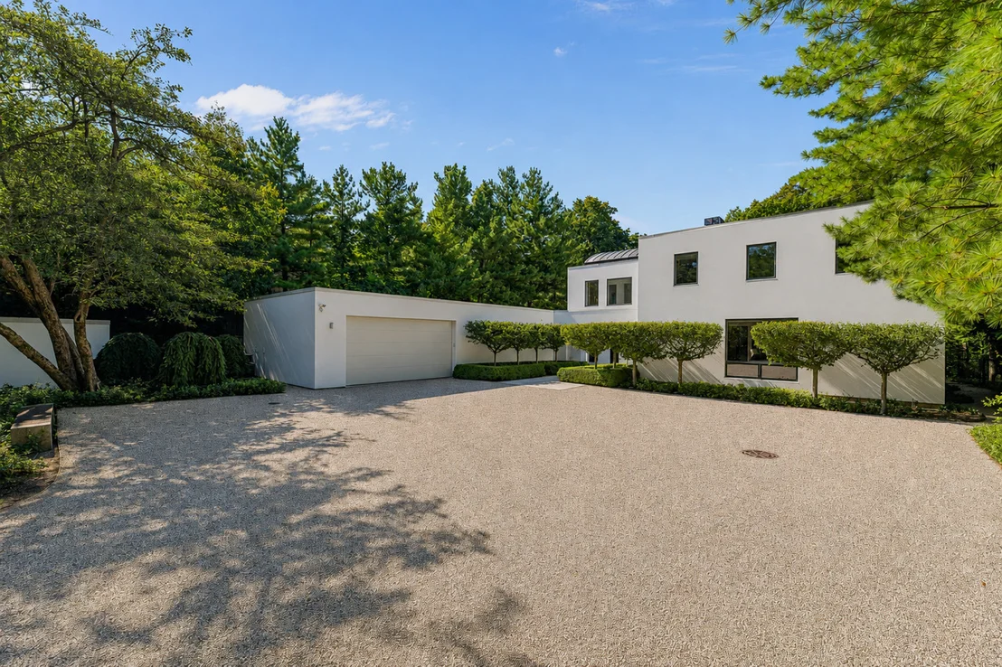 Photo of 165 Maple Avenue