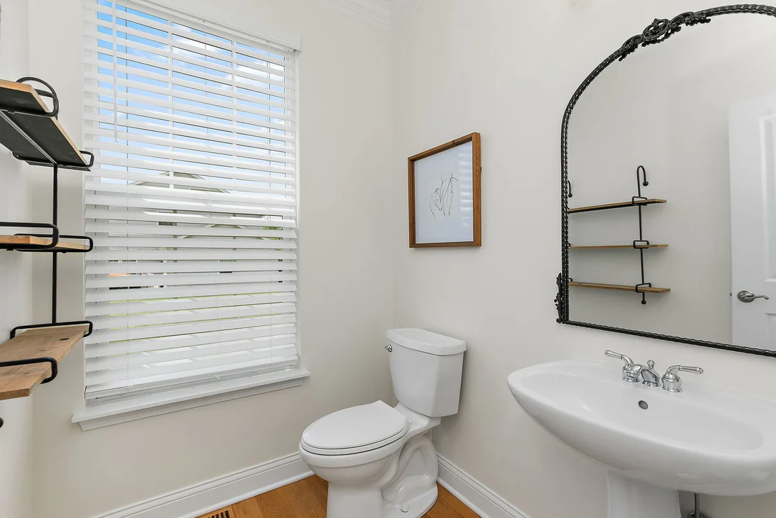 Photo of 2702 Oak Drive