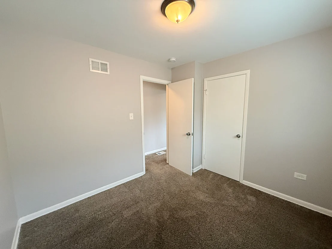 Photo of 14738 Blackstone Avenue