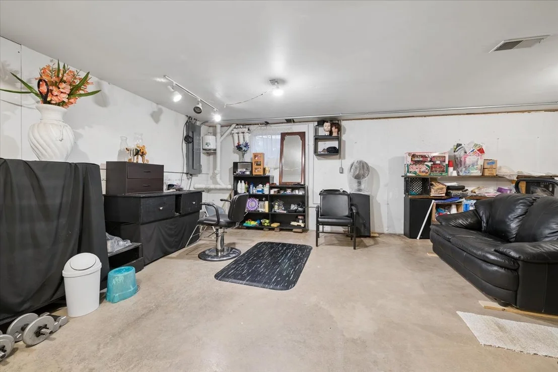 Photo of 12504 Pine Drive