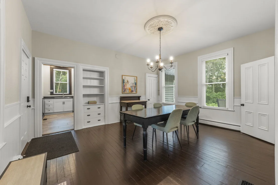 Photo of 7479 Grove Road