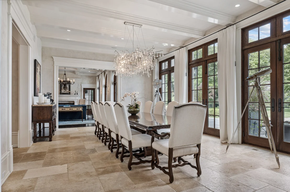 Photo of 595 Circle Lane