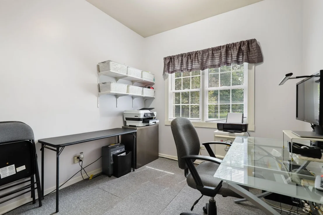 Photo of 3048 Brampton Lane