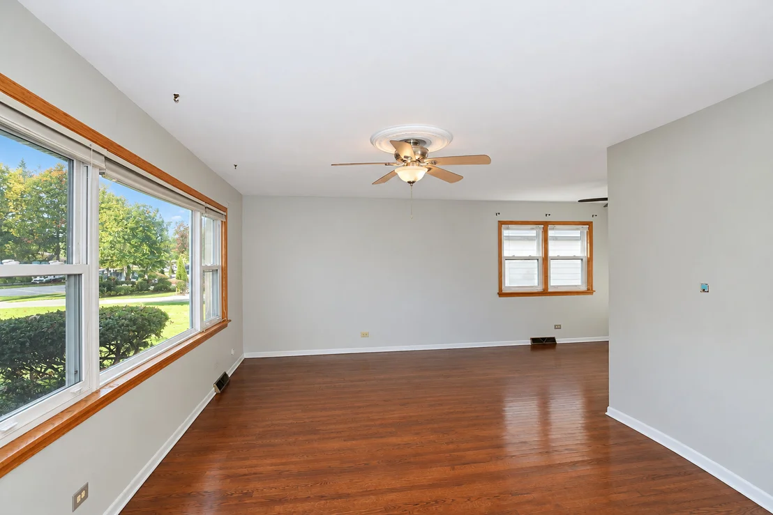 Photo of 984 Cuyahoga Drive