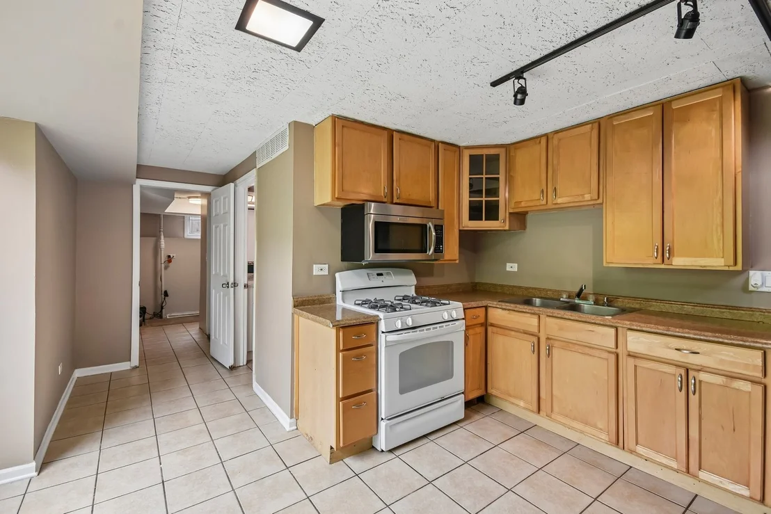 Photo of 385 ANNE Terrace