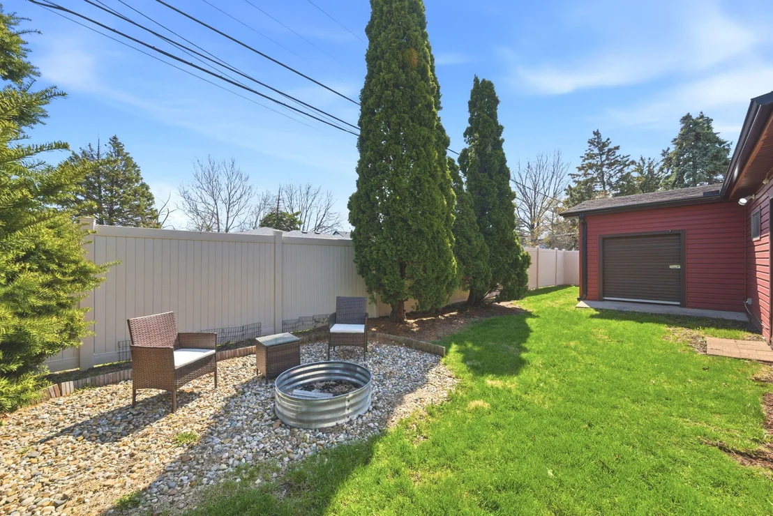 Photo of 908 Curtis Avenue
