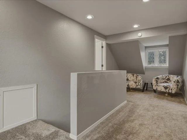 Photo of 902 W Washington Street